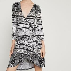 BcbgMaxazria Adele Sz Small S Snakeskin Print Wrap Dress Long Sleeve Black White